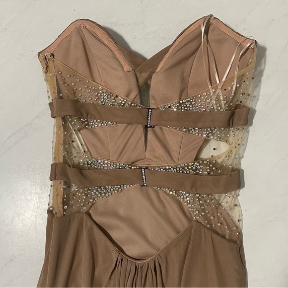 La Femme Size 6 Tan Strapless Mesh Bedazzle Cutout Maxi Dress Formal Party - Picture 4 of 9
